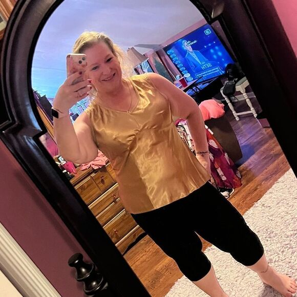 Apostrophe Metallic GOLD 18W Tank Top Formal - Picture 2 of 10